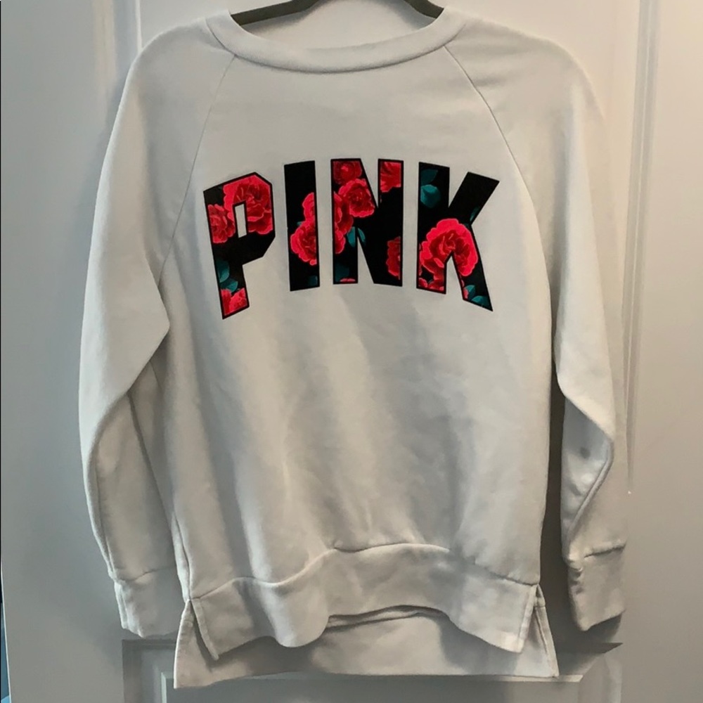 PINK crew neck. White with roses